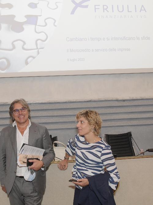Gli assessori regionali Barbara Zilli (Finanze) e Sergio Emidio Bini (Attività produttive e Turismo) 
